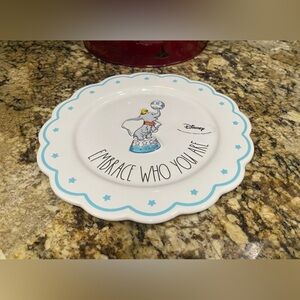 Rae Dunn Disney DUMBO EMBRACE WHO YOU ARE scalloped 8” plate - Brand new